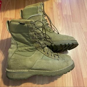 Like New Men’s Danner Desert Acadia 26000 Boots
